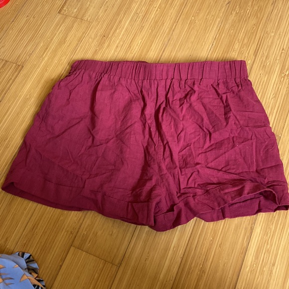 Dress shorts -red - Picture 2 of 2